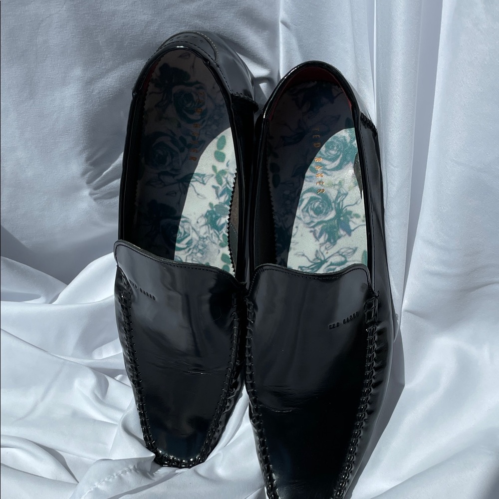 Ted Baker Black Patent Leather Slip-On Loafers with Floral Insole